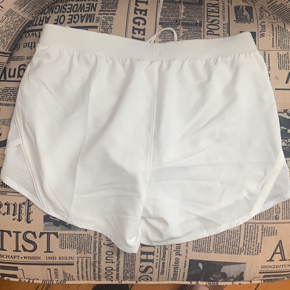 Under Armour Althletic shorts size small - Picture 5 of 7